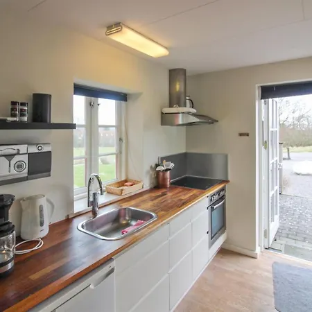 Lutz - 6km From The Sea By Interhome *